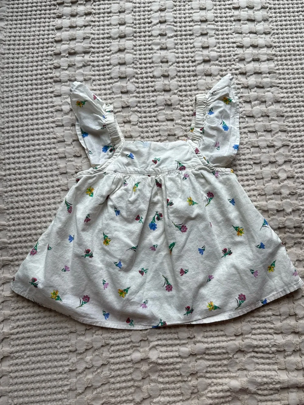 GAP Bundle of Summer Tops — White, Cream, Light Pink